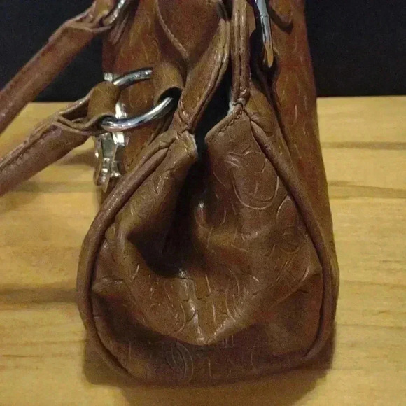 Guess small brown satchel - Picture 3 of 9